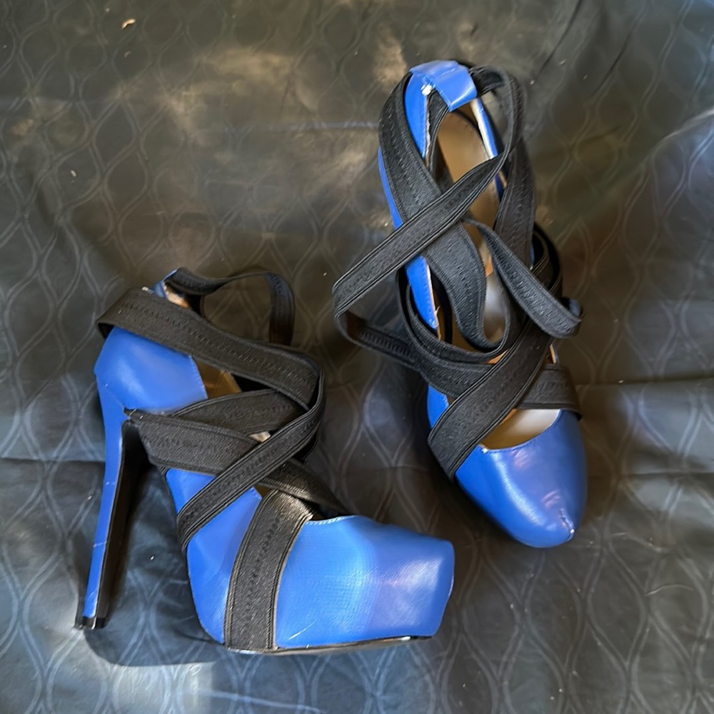 Colin Stuart heels